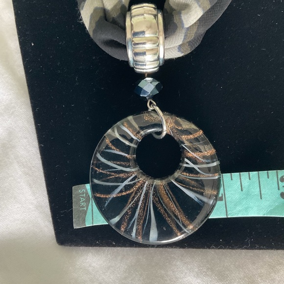 Necklace - Picture 4 of 4